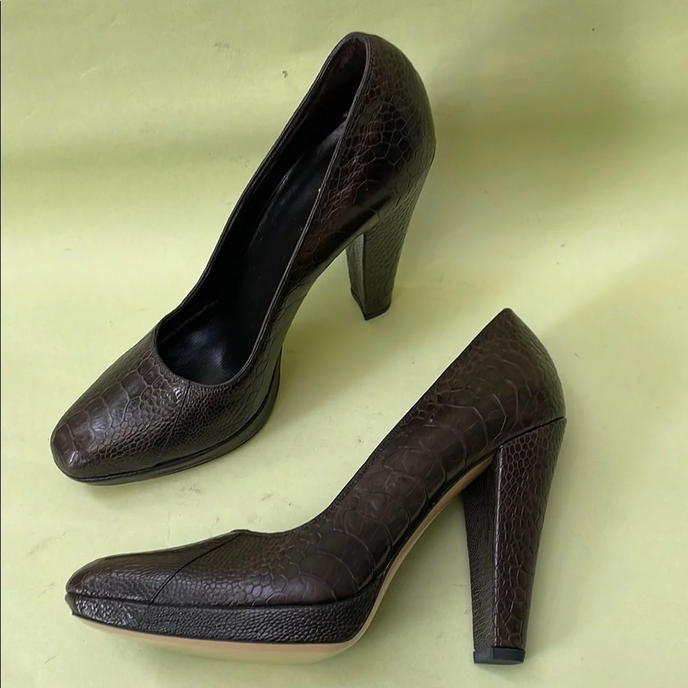 New Gucci Dark Brown Alligator/Leather Heels Elegant Design - Picture 6 of 13